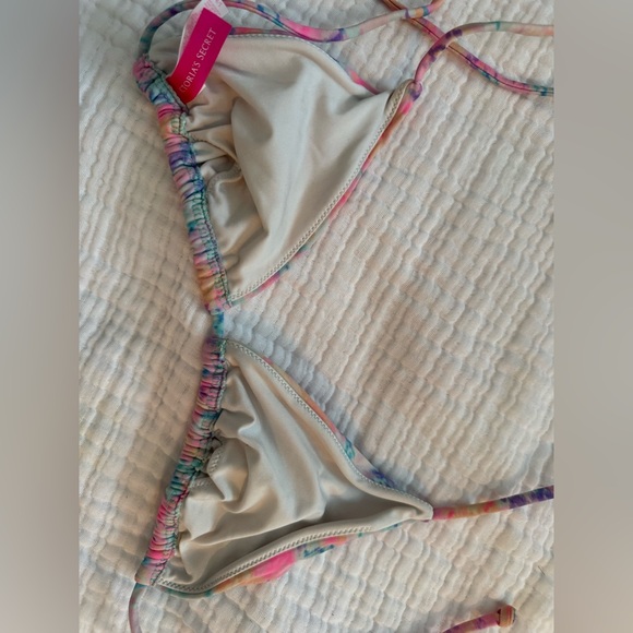 VINTAGE Victoria’s Secret Y2K Pastel Watercolor Bikini Set – Scrunch Butt - Picture 6 of 6